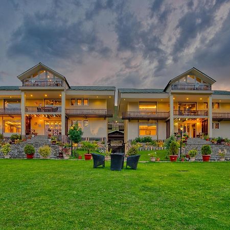 Golden Meadows Hotels & Resorts Sonāmarg Esterno foto